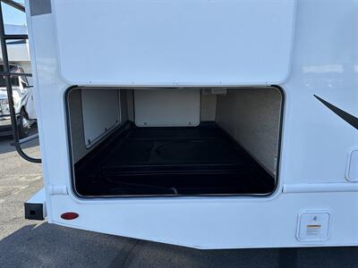2024 Thor Four Winds 28A   - Photo 6 - Santa Fe Springs, CA 90670
