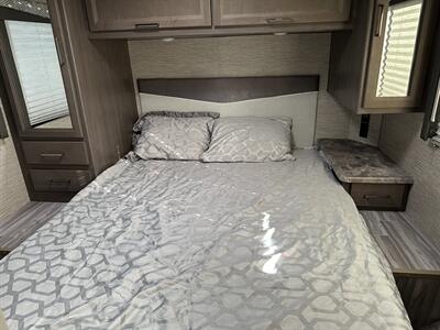 2024 Thor Four Winds 28A   - Photo 20 - Santa Fe Springs, CA 90670