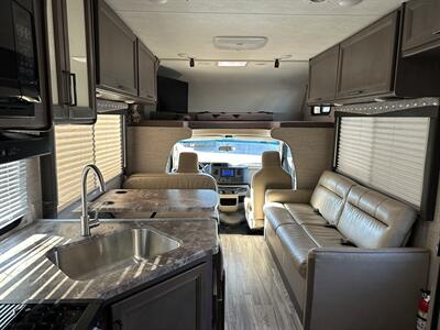 2024 Thor Four Winds 28A   - Photo 9 - Santa Fe Springs, CA 90670