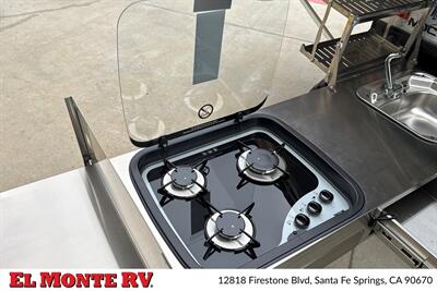 2025 MDC XTT ROBSON 19FT   - Photo 23 - Santa Fe Springs, CA 90670