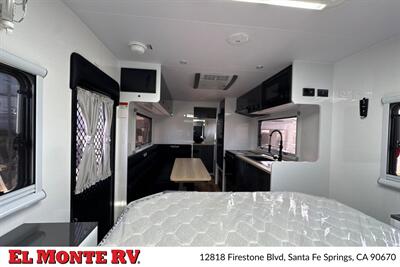 2027 MDC XT19HRT OFF-GRID 23FT   - Photo 9 - Santa Fe Springs, CA 90670