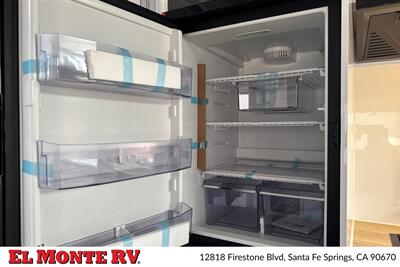 2027 MDC XT19HRT OFF-GRID 23FT   - Photo 19 - Santa Fe Springs, CA 90670