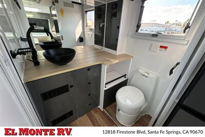 2027 MDC XT19HRT OFF-GRID 23FT   - Photo 23 - Santa Fe Springs, CA 90670