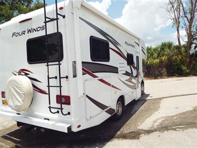 2024 Thor Four Winds 22E   - Photo 36 - Orlando, FL 32808