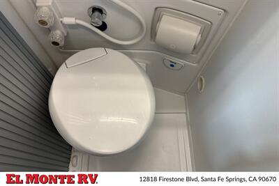 2024 Thor Dazzle 2AB   - Photo 26 - Santa Fe Springs, CA 90670