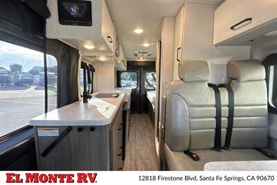2024 Thor Dazzle 2AB   - Photo 12 - Santa Fe Springs, CA 90670