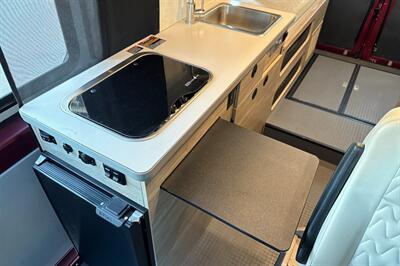 2023 Winnebago Solis 59PX   - Photo 13 - Santa Fe Springs, CA 90670