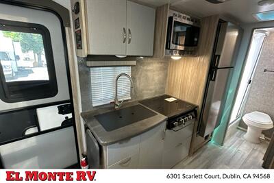 2022 Winnebago Micro Minnie FLX 2108FBS   - Photo 12 - Dublin, CA 94568