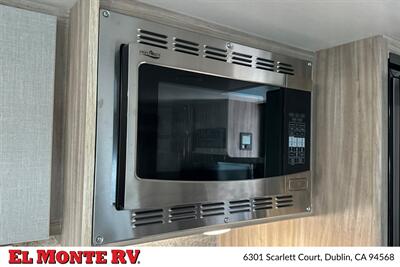 2022 Winnebago Micro Minnie FLX 2108FBS   - Photo 15 - Dublin, CA 94568