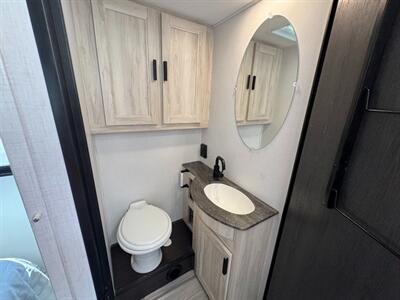 2024 Forest River Sunseeker 2850SLE   - Photo 17 - Orlando, FL 32808