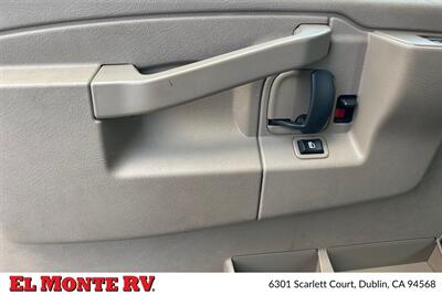 2025 Forest River Sunseeker 2350LE - Photo 11 - Santa Fe Springs, CA 90670