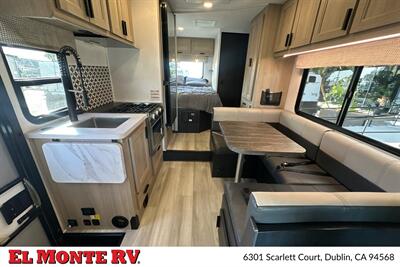 2025 Forest River Sunseeker 2350LE - Photo 13 - Santa Fe Springs, CA 90670