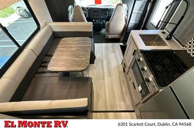 2025 Forest River Sunseeker 2350LE - Photo 40 - Santa Fe Springs, CA 90670