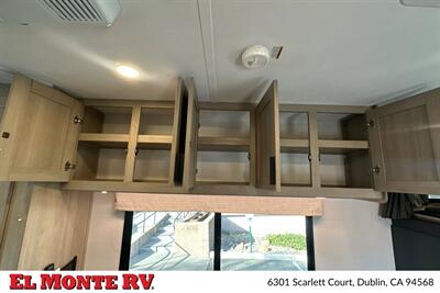 2025 Forest River Sunseeker 2350LE - Photo 15 - Santa Fe Springs, CA 90670
