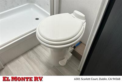 2025 Forest River Sunseeker 2350LE - Photo 31 - Santa Fe Springs, CA 90670