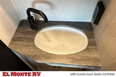 2025 Forest River Sunseeker 2350LE - Photo 30 - Santa Fe Springs, CA 90670