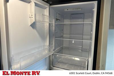 2025 Forest River Sunseeker 2350LE - Photo 24 - Santa Fe Springs, CA 90670
