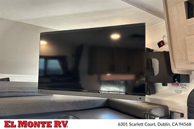 2025 Forest River Sunseeker 2350LE - Photo 16 - Santa Fe Springs, CA 90670