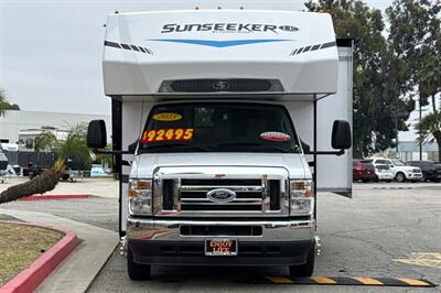 2025 Forest River Sunseeker 2550DSLE   - Photo 9 - Santa Fe Springs, CA 90670