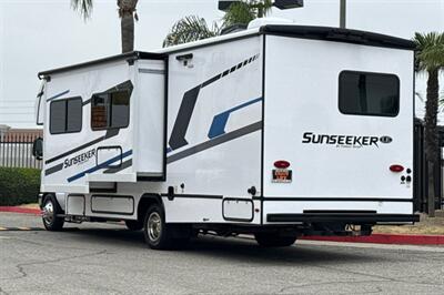 2025 Forest River Sunseeker 2550DSLE   - Photo 6 - Santa Fe Springs, CA 90670