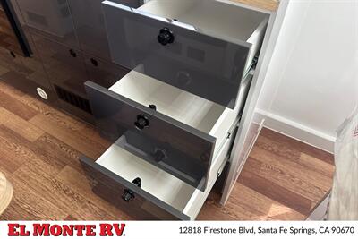 2027 MDC XT19HRT OFF-GRID 23FT   - Photo 26 - Santa Fe Springs, CA 90670