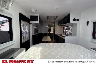 2027 MDC XT19HRT OFF-GRID 23FT   - Photo 9 - Santa Fe Springs, CA 90670