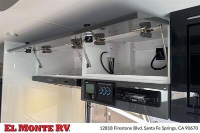 2027 MDC XT19HRT OFF-GRID 23FT   - Photo 25 - Santa Fe Springs, CA 90670