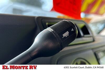 2014 Fleetwood Jamboree 31N   - Photo 44 - Dublin, CA 94568