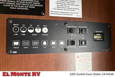 2014 Fleetwood Jamboree 31N   - Photo 38 - Dublin, CA 94568