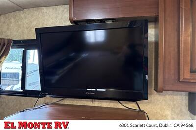 2014 Fleetwood Jamboree 31N   - Photo 12 - Dublin, CA 94568