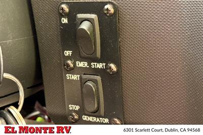 2014 Fleetwood Jamboree 31N   - Photo 43 - Dublin, CA 94568