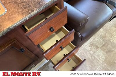 2014 Fleetwood Jamboree 31N   - Photo 19 - Dublin, CA 94568