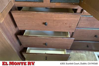 2014 Fleetwood Jamboree 31N   - Photo 31 - Dublin, CA 94568