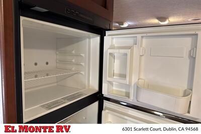 2014 Fleetwood Jamboree 31N   - Photo 21 - Dublin, CA 94568