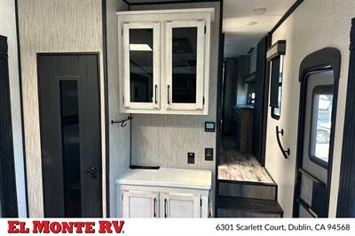 2022 KZ-RV Durango 301RLT   - Photo 37 - Dublin, CA 94568