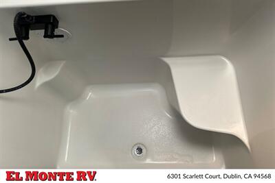 2022 K-Z RV Durango 301RLT   - Photo 31 - Dublin, CA 94568