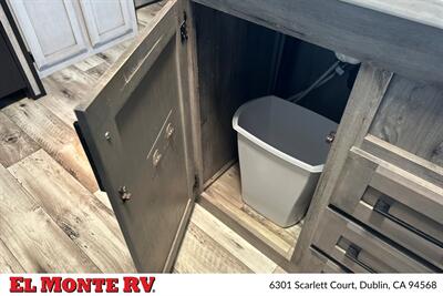 2022 K-Z RV Durango 301RLT   - Photo 20 - Dublin, CA 94568