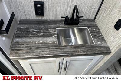 2022 K-Z RV Durango 301RLT   - Photo 29 - Dublin, CA 94568