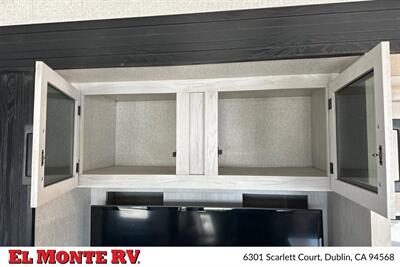 2022 KZ-RV Durango 301RLT   - Photo 13 - Dublin, CA 94568