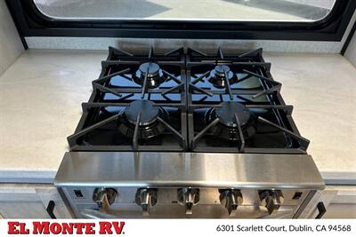 2022 KZ-RV Durango 301RLT   - Photo 17 - Dublin, CA 94568