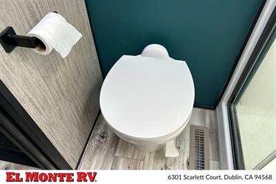 2022 K-Z RV Durango 301RLT   - Photo 30 - Dublin, CA 94568