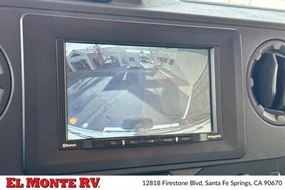 2024 Thor Four Winds 22E   - Photo 43 - Santa Fe Springs, CA 90670