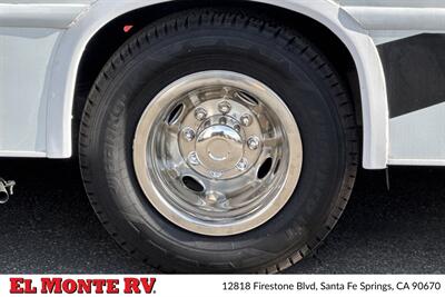 2024 Thor Four Winds 22E   - Photo 49 - Santa Fe Springs, CA 90670