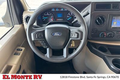 2024 Thor Four Winds 22E   - Photo 41 - Santa Fe Springs, CA 90670