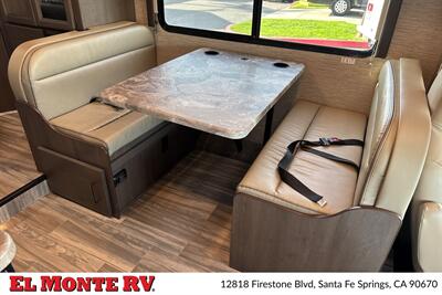 2024 Thor Four Winds 22E   - Photo 14 - Santa Fe Springs, CA 90670