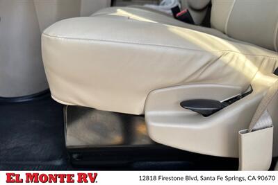 2024 Thor Four Winds 22E   - Photo 12 - Santa Fe Springs, CA 90670