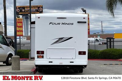 2025 Thor Four Winds 31MV   - Photo 4 - Santa Fe Springs, CA 90670