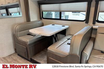 2025 Thor Four Winds 31MV   - Photo 14 - Santa Fe Springs, CA 90670