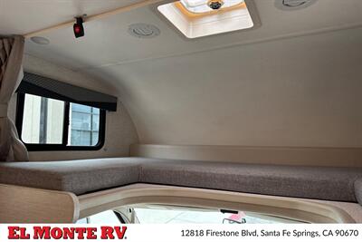 2025 Thor Four Winds 31MV   - Photo 35 - Santa Fe Springs, CA 90670