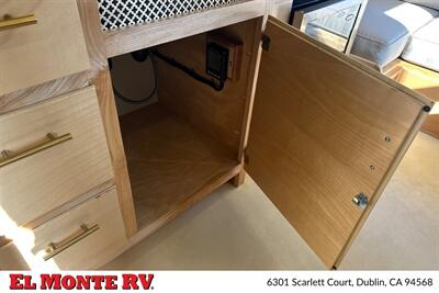 1966 Airstream Safari 22FT   - Photo 12 - Dublin, CA 94568